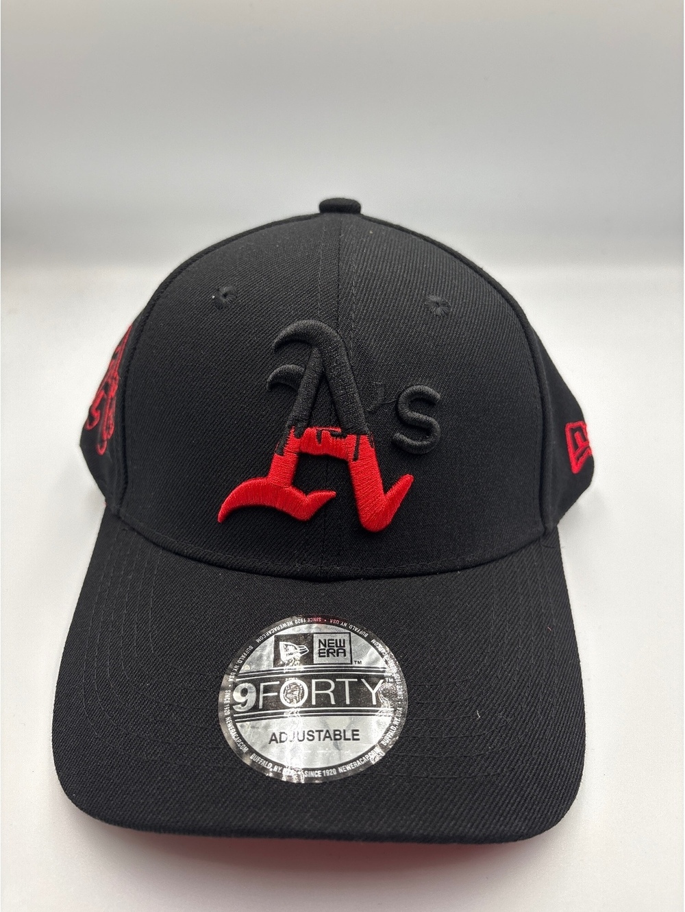 New Era 9FORTY Adjustable Oakland Athletics Black and Red Baseball Cap